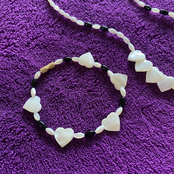 Heart Beaded Necklace Set. - Picture 2 of 5